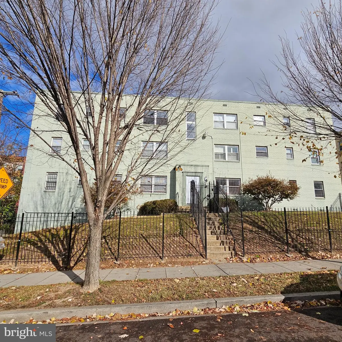 4800 C St Se #102, Washington, DC 20019 - #1