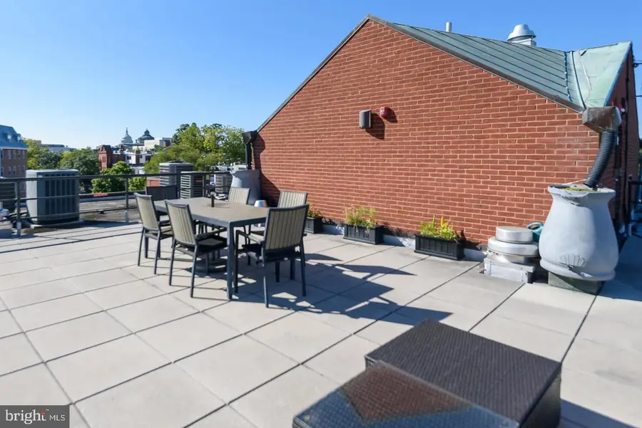 649 C St Se #209, Washington, DC 20003 - #2