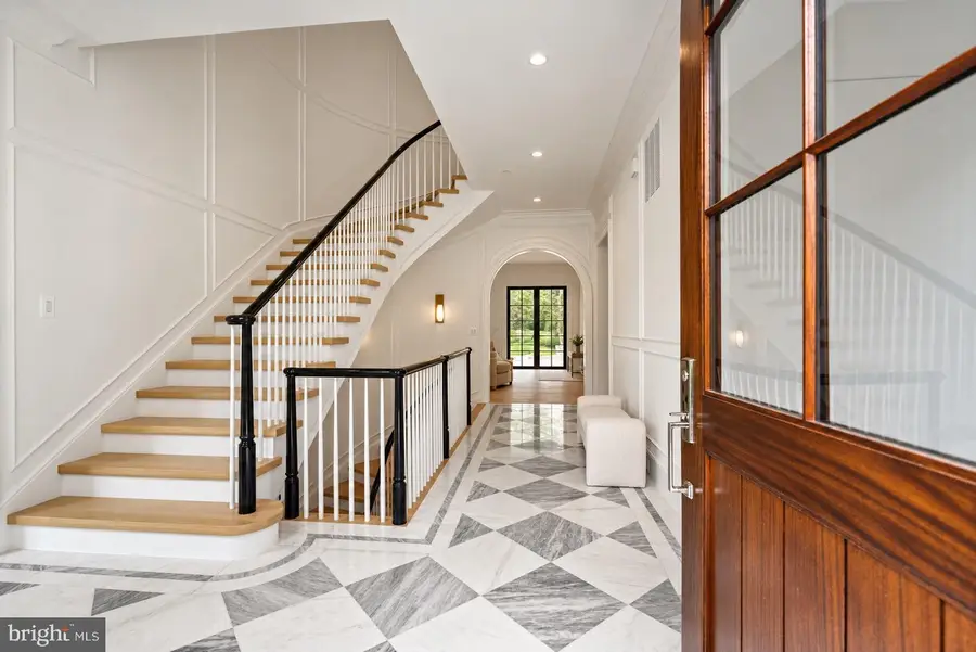 2934 Glover Dr Nw, Washington, DC 20016 - #2