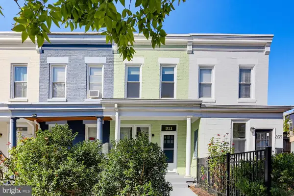 311 16th St Se, WASHINGTON, DC 20003
