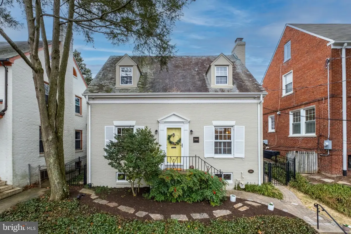 5464 30th Pl Nw, Washington, DC 20015 - #1
