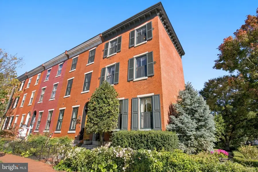 154 11th St Se, Washington, DC 20003 - #2