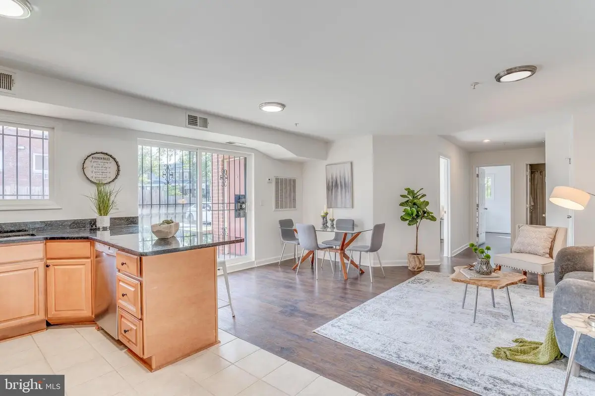 1386 Bryant St Ne #103, Washington, DC 20018 - Image #1