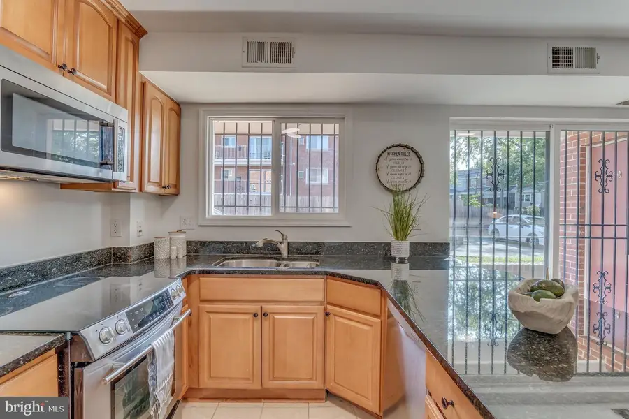 1386 Bryant St Ne #103, Washington, DC 20018 - Image #3
