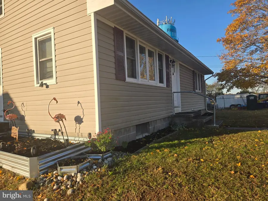 205 Thomas St, Frederica, DE 19946 - Image #3