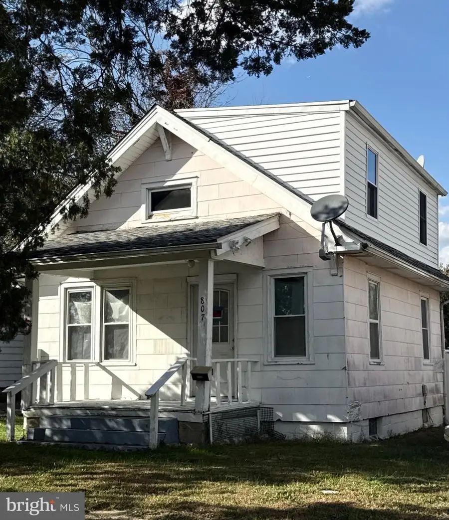 807 W North St, Dover, DE 19904 - Image #2