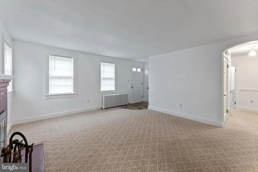 727 E Division St, Dover, DE 19901 - Image #3