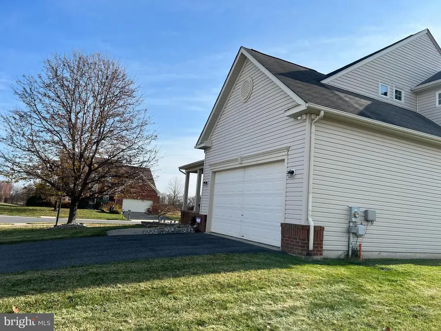 114 E Cayhill Ln, Smyrna, DE 19977 - Image #2