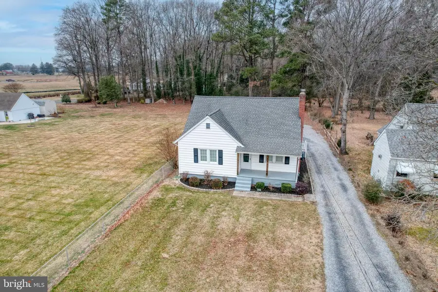 305 Delaware Ave, Harrington, DE 19952 - #3