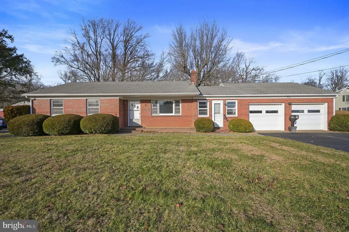 955 Twin Willows Rd, Smyrna, DE 19977 - Image #1