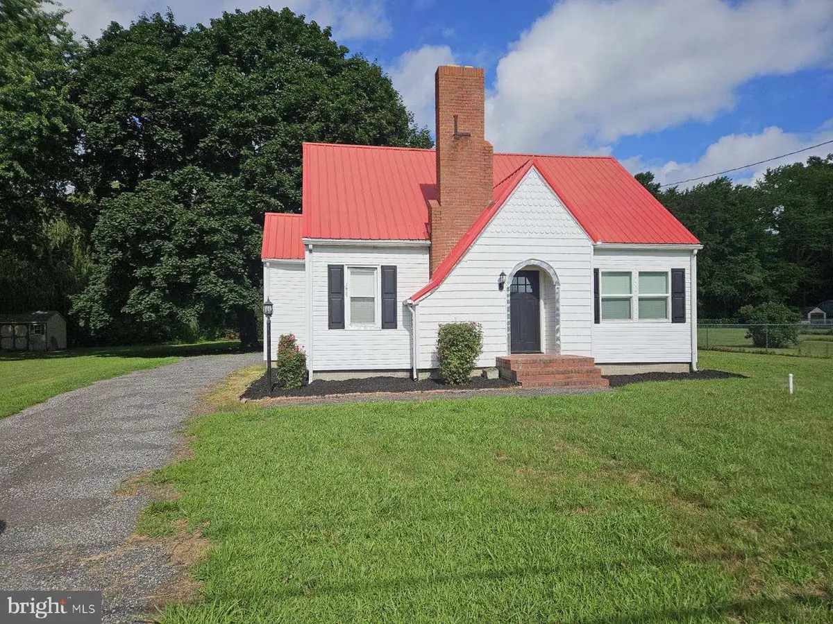 15690 S Dupont Hwy, Harrington, DE 19952 - #1