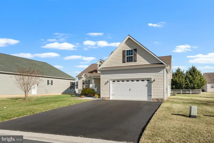 225 Ponds Edge Dr, Felton, DE 19943 - #2