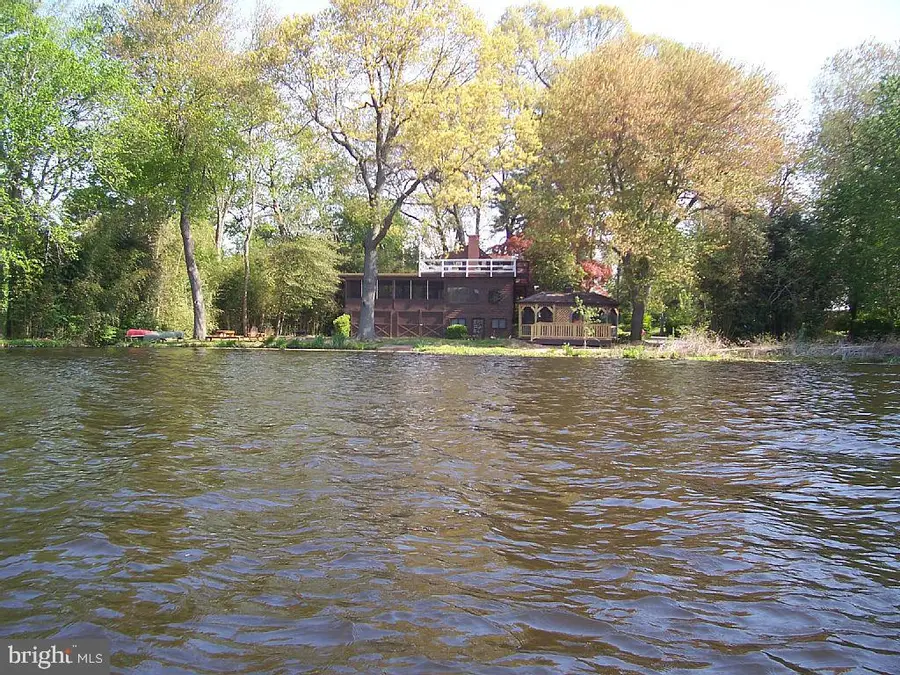 700 N Shore Dr, Milford, DE 19963 - #3