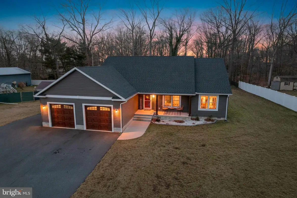 904 Ne 10th St, Milford, DE 19963 - #1