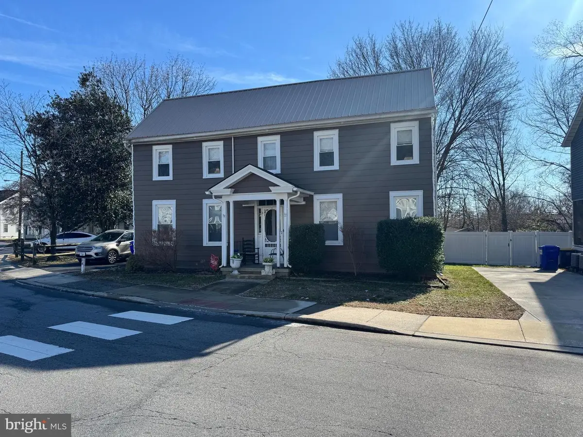 24 W David St, Frederica, DE 19946 - #1