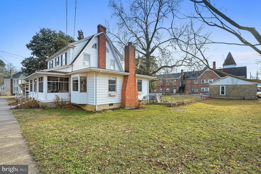 104 E Third St, Wyoming, DE 19934 - #2