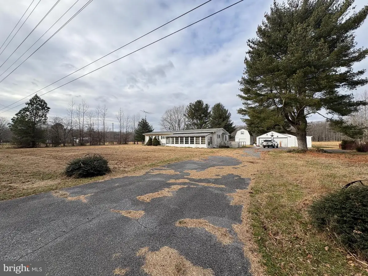 599 Kersey Rd, Viola, DE 19979 - #1