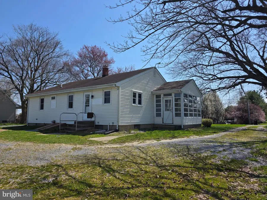 697 W Denneys Rd, Dover, DE 19904 - #2