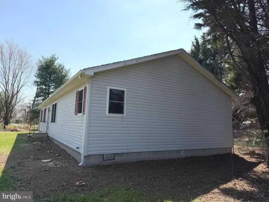 261 Andrews Lake Rd, Felton, DE 19943 - #2