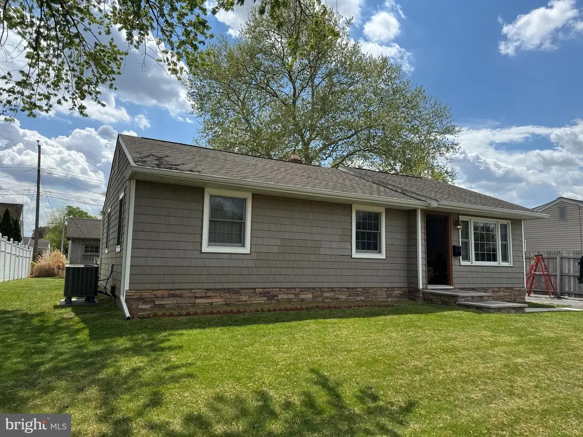 241 E North St, Smyrna, DE 19977 - #1