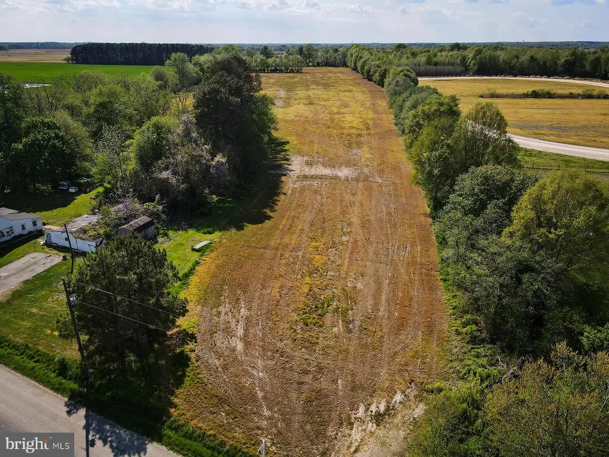 593 Gravesend Rd, Smyrna, DE 19977 - #1