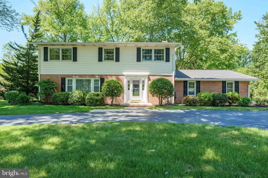 206 E Fairways Cir, Smyrna, DE 19977 - #2