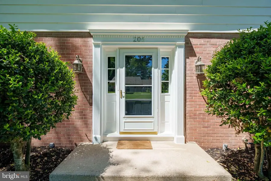 206 E Fairways Cir, Smyrna, DE 19977 - #3