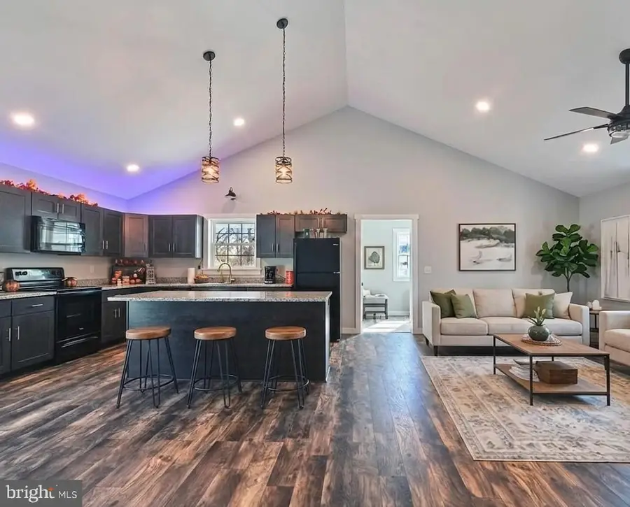 100 Wolcott St, Harrington, DE 19952 - #2