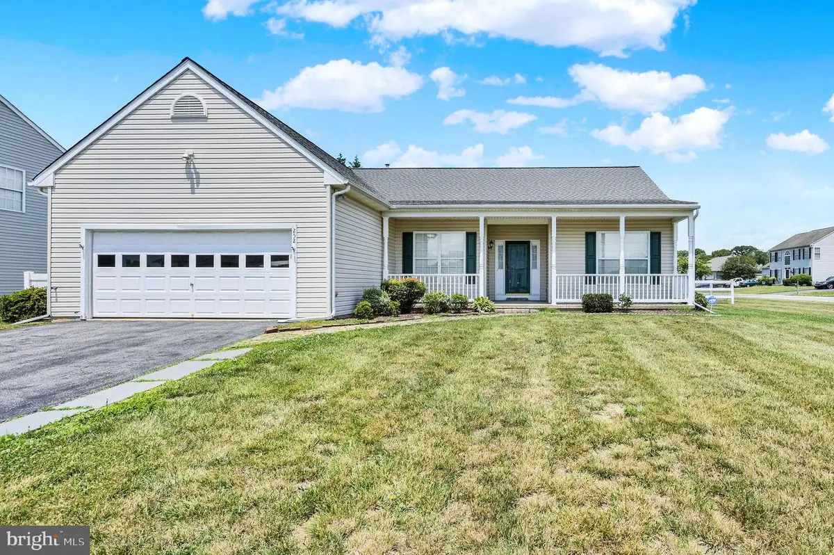 252 Berwick Ln, Dover, DE 19904 - #1