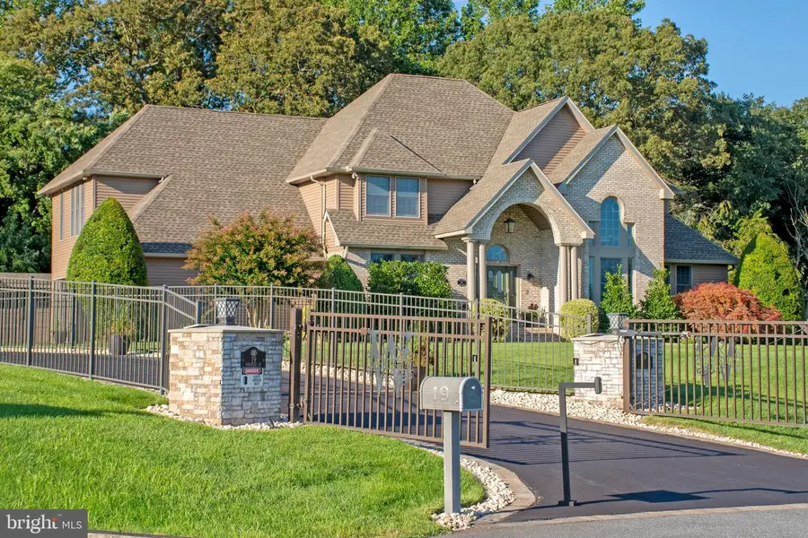 19 Lake Crest Dr, Milford, DE 19963 - #2