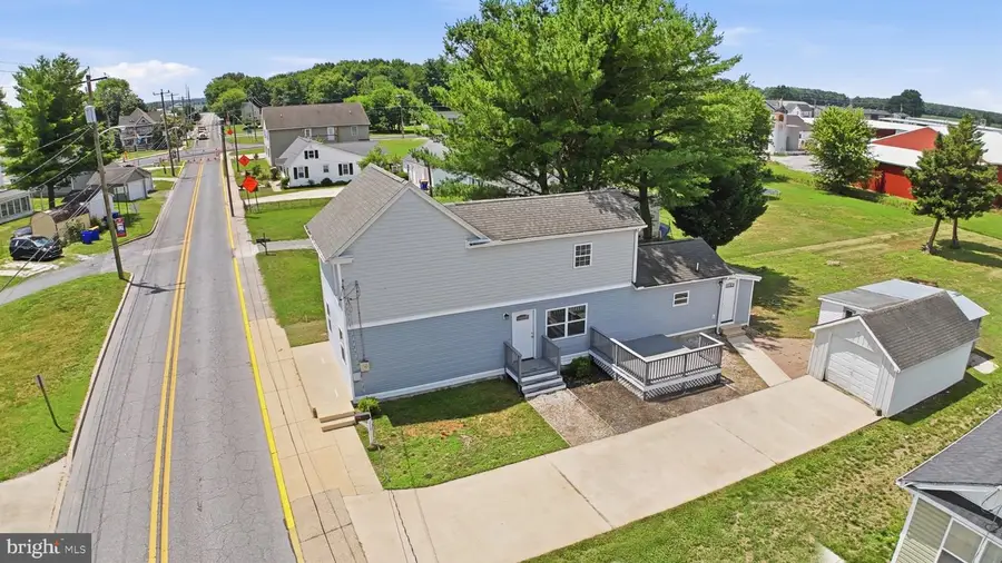 213 S West St, Harrington, DE 19952 - #2