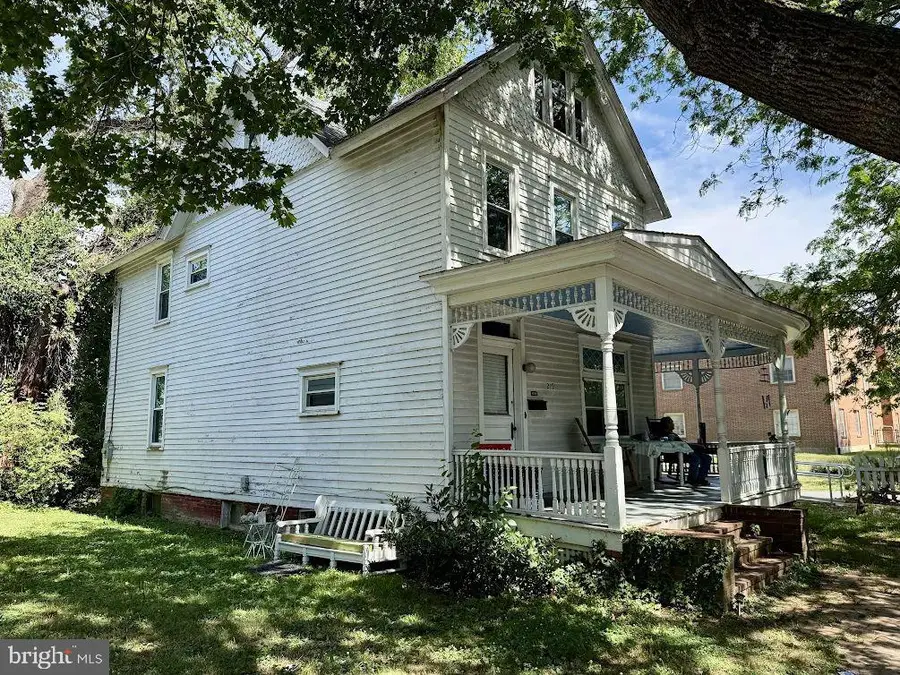 219 N Governors Ave, Dover, DE 19904 - #3
