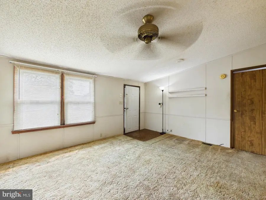 136 Gordon Pl, Dover, DE 19901 - #2
