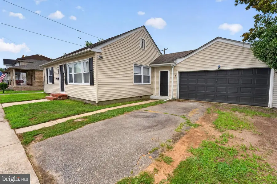 1 E Milby St, Harrington, DE 19952 - #2