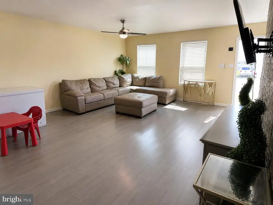 409 Nob Hill Rd, Dover, DE 19901 - #2
