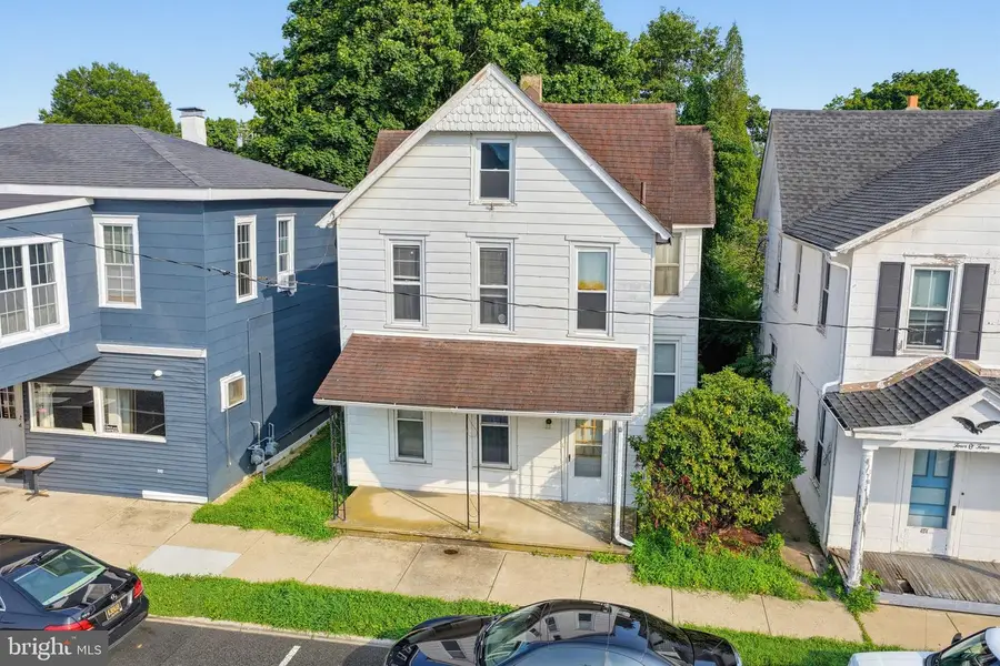 402 Main St, Clayton, DE 19938 - #2