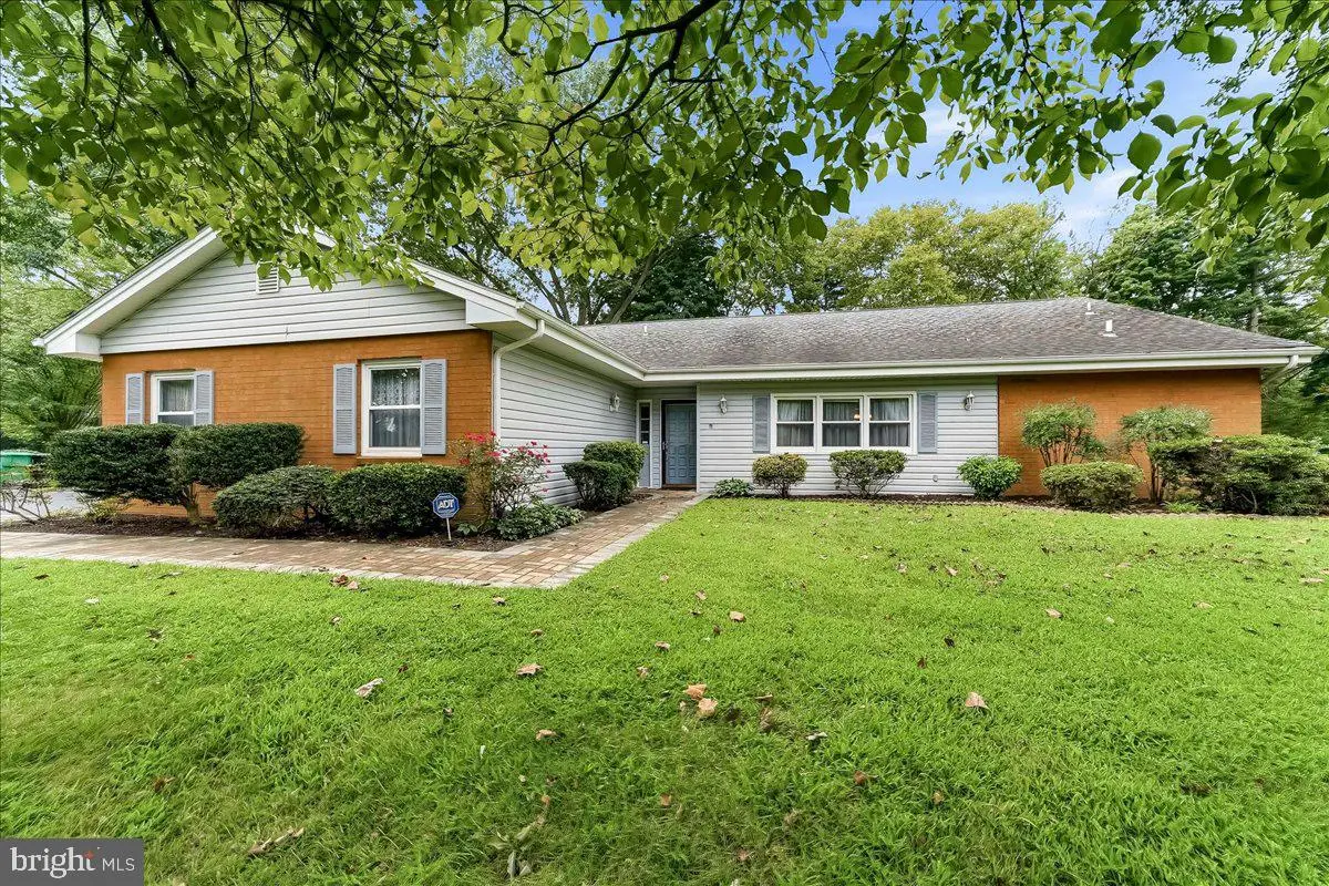 1 W Fairways Cir, Smyrna, DE 19977 - #1