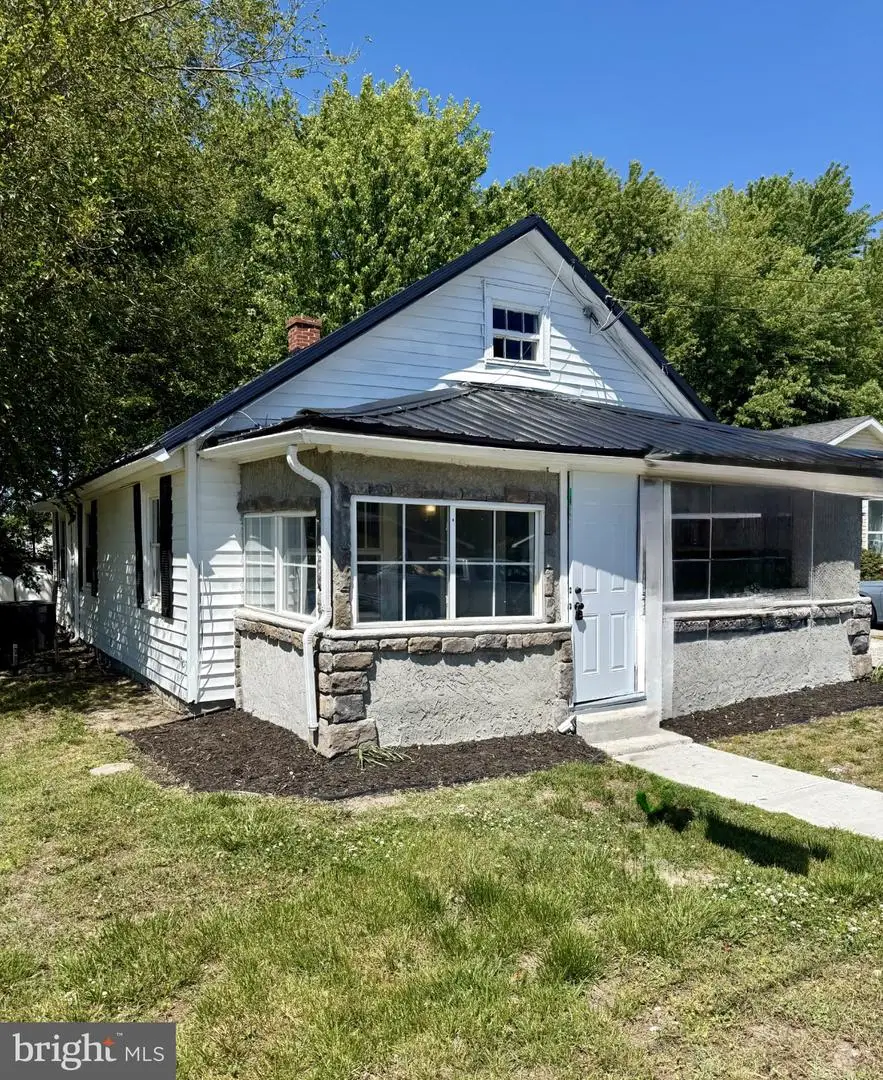118 W Milby St, Harrington, DE 19952 - #1