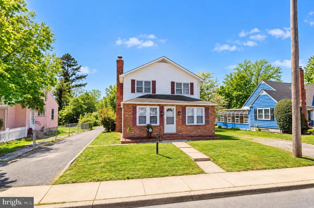 838 Forest St, Dover, DE 19904 - #1