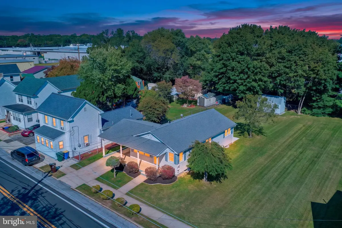 120 N Bassett St, Clayton, DE 19938 - #1