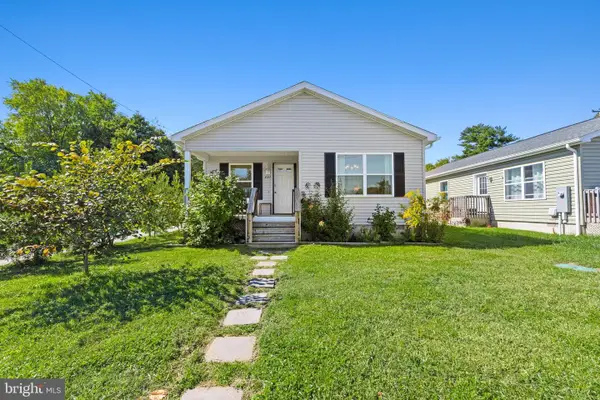 237 Commerce St, CHESWOLD, DE 19936