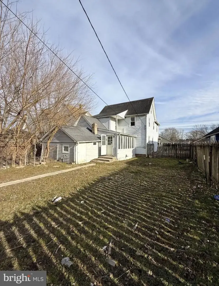 217 Commerce St, Harrington, DE 19952 - #3