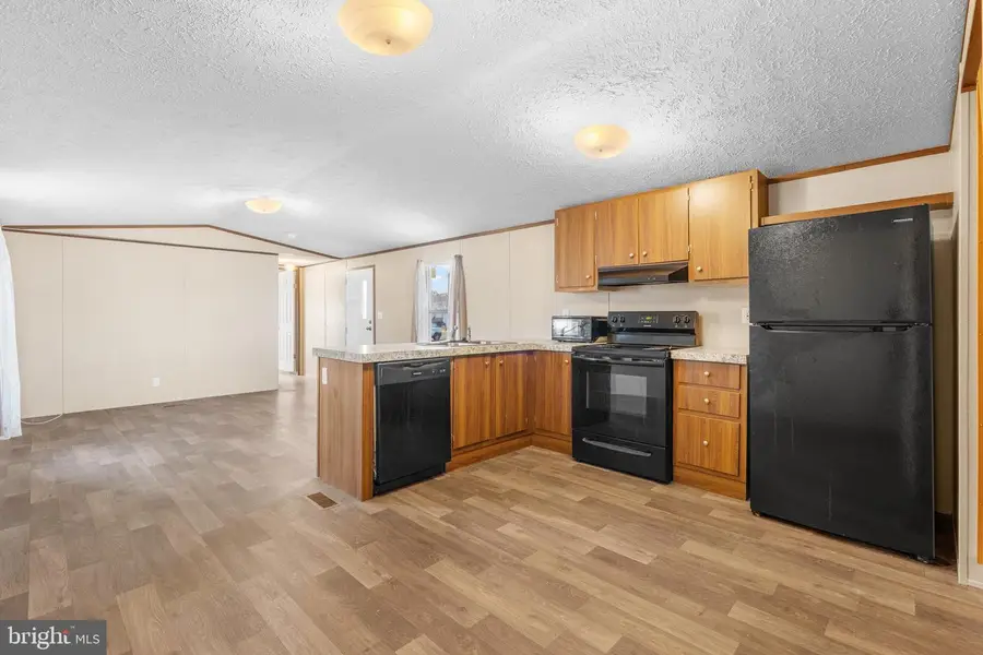 5 Ellis Rd, Wilmington, DE 19810 - Image #2