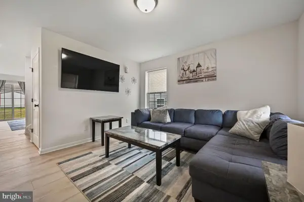 25 Mifflin Ave, NEW CASTLE, DE 19720