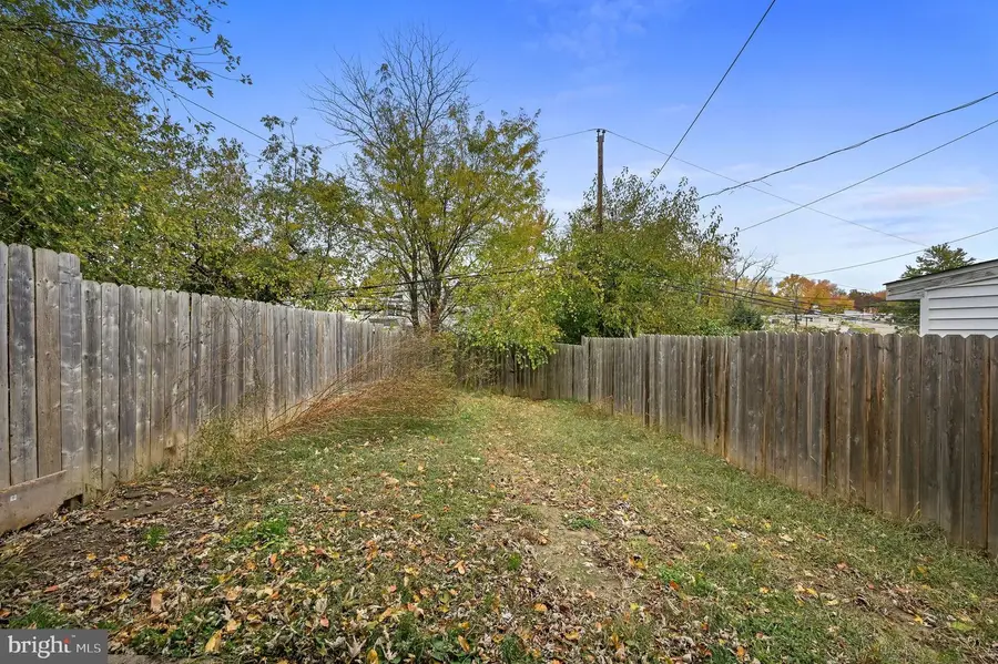 43 Thorn Ln, New Castle, DE 19720 - Image #2