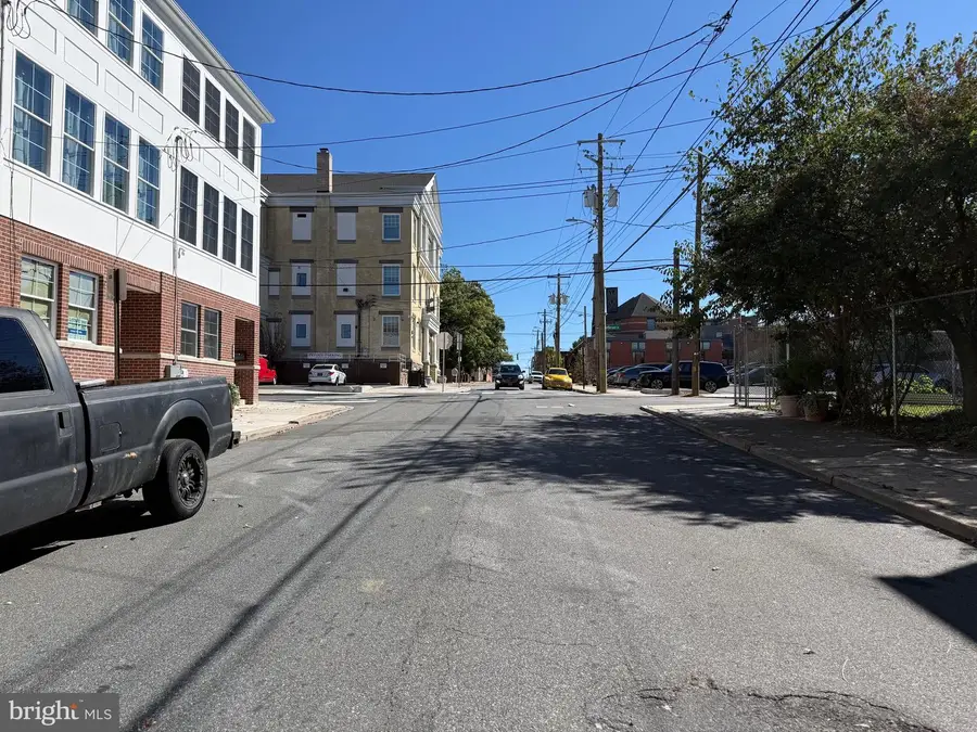 606 W 8th St, Wilmington, DE 19801 - Image #2