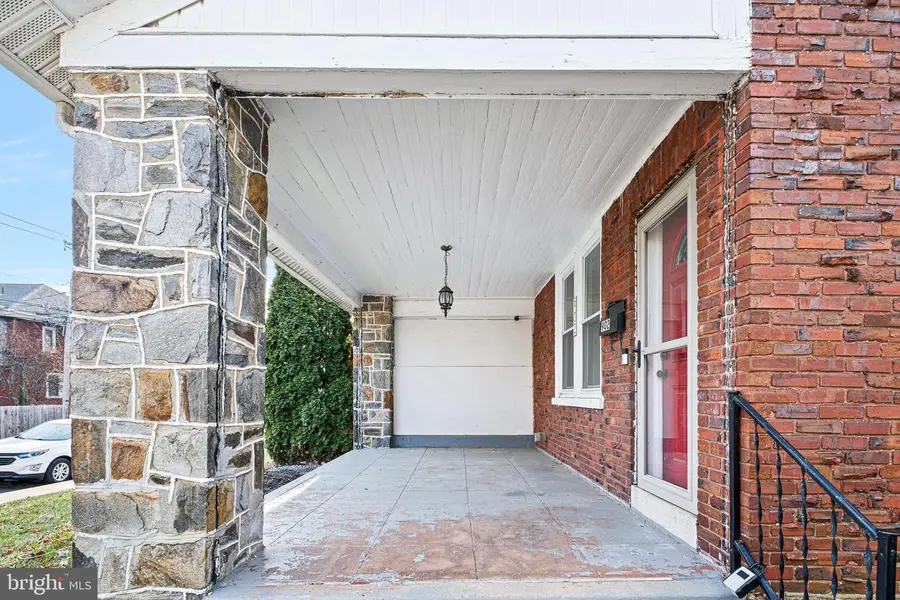 902 W 24th St, Wilmington, DE 19802 - Image #2