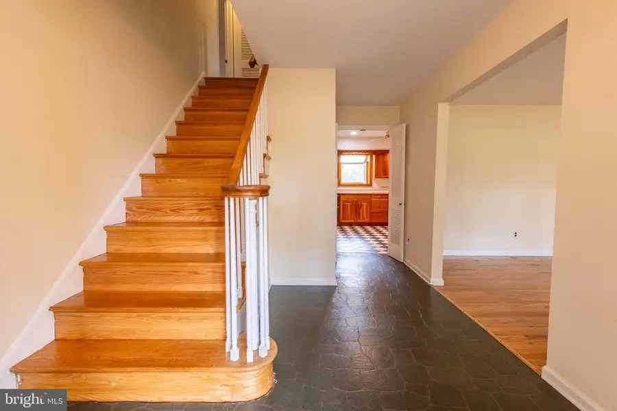 21 Winterbury Cir, Wilmington, DE 19808 - Image #3