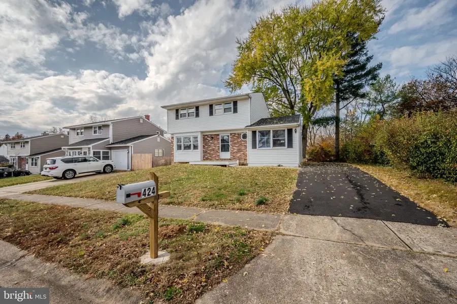 424 Brewster Dr, Newark, DE 19711 - Image #2