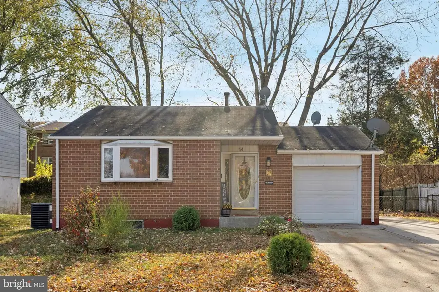 44 E Bellamy Dr, New Castle, DE 19720 - Image #2